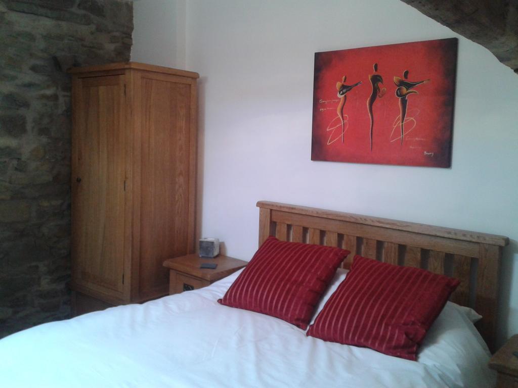 The Bear Rhayader Quarto foto