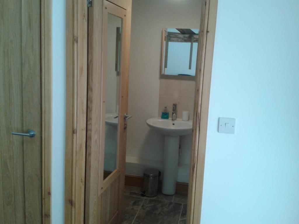 The Bear Rhayader Quarto foto