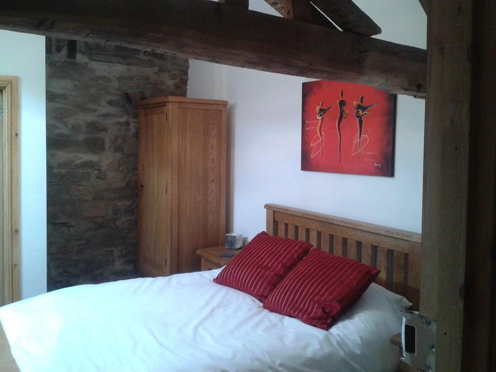 The Bear Rhayader Quarto foto